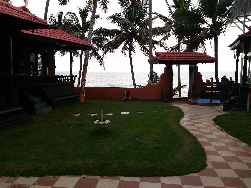 Black Beach Resort Varkala 3*,